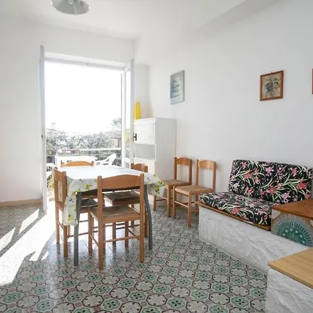 M087 - Trilocale Con Terrazzo Al Mareverde *
